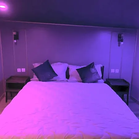 Diane Luxury 2 *